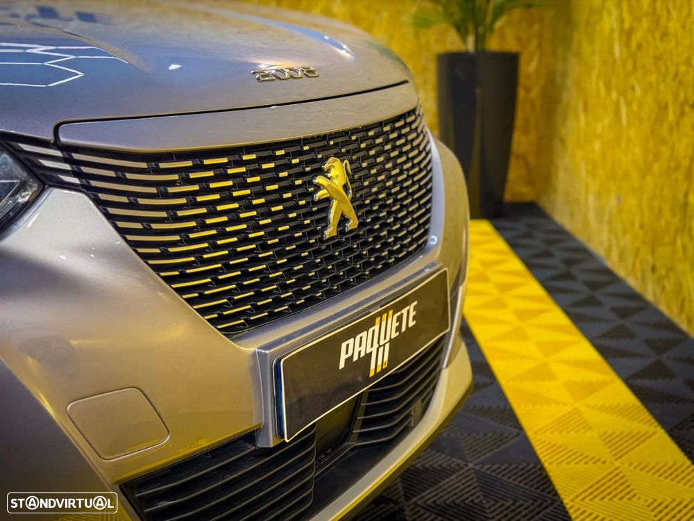 Peugeot e-2008 54 kWh Allure - 19