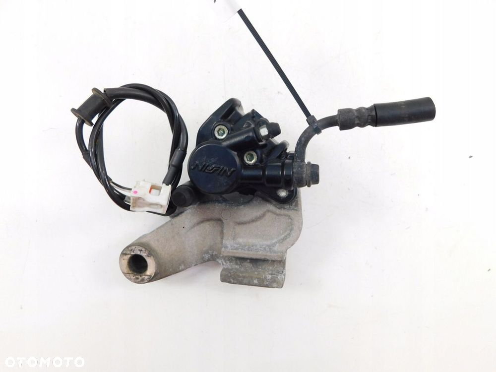 YAMAHA YZF 125 19 ZACISK HAMULCA TYŁ  CZUJNIK ABS - 1