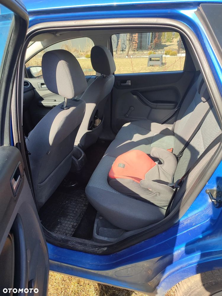 Ford Focus Trend - 12