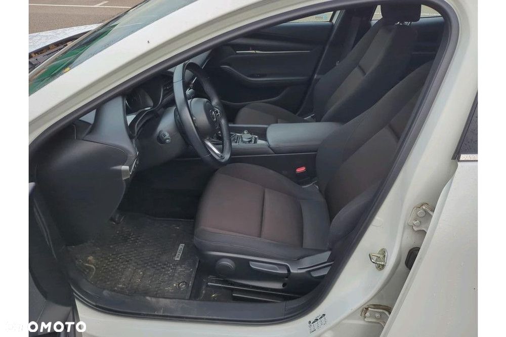 Mazda 3 - 6