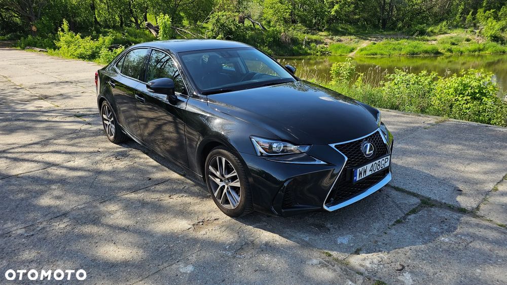 Lexus IS 300h Business Edition - 1