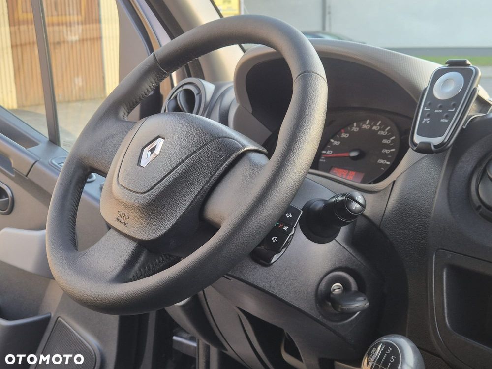 Renault Master - 24