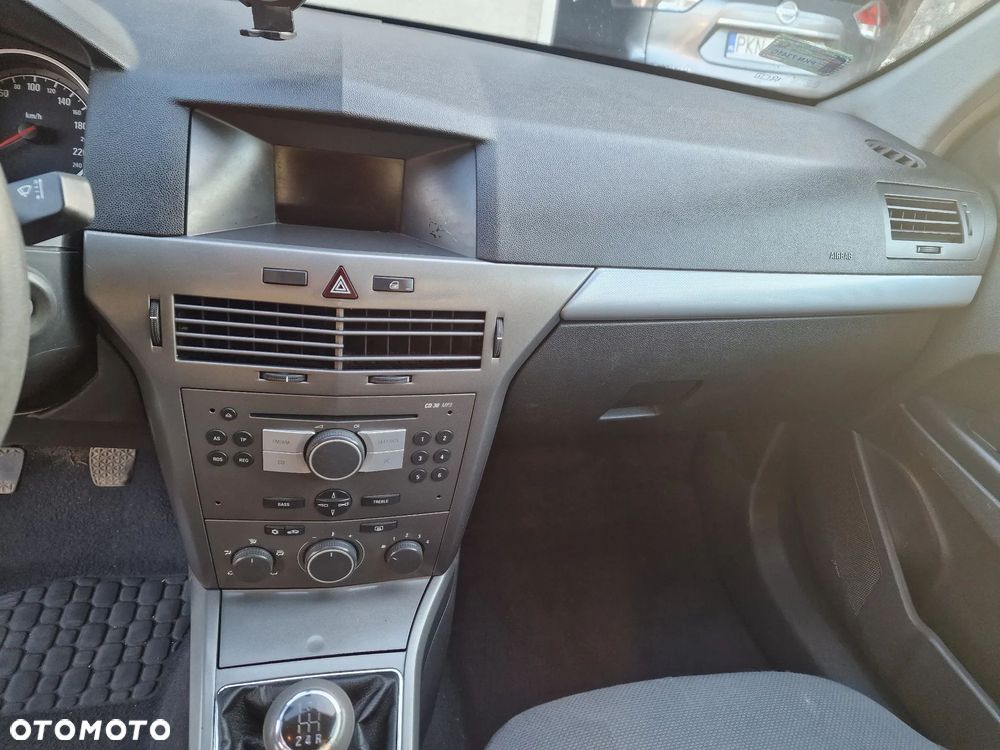 Opel Astra 1.7 CDTI Cosmo - 22