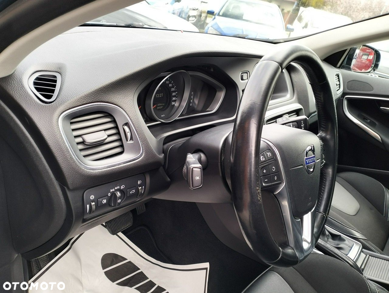 Volvo V40 - 15