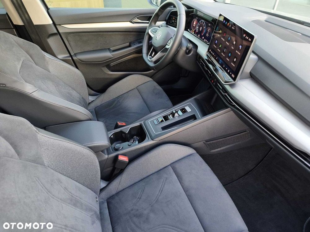 Volkswagen Golf 1.5 TSI EHybrid PHEV 150kW Life Plus DSG - 17