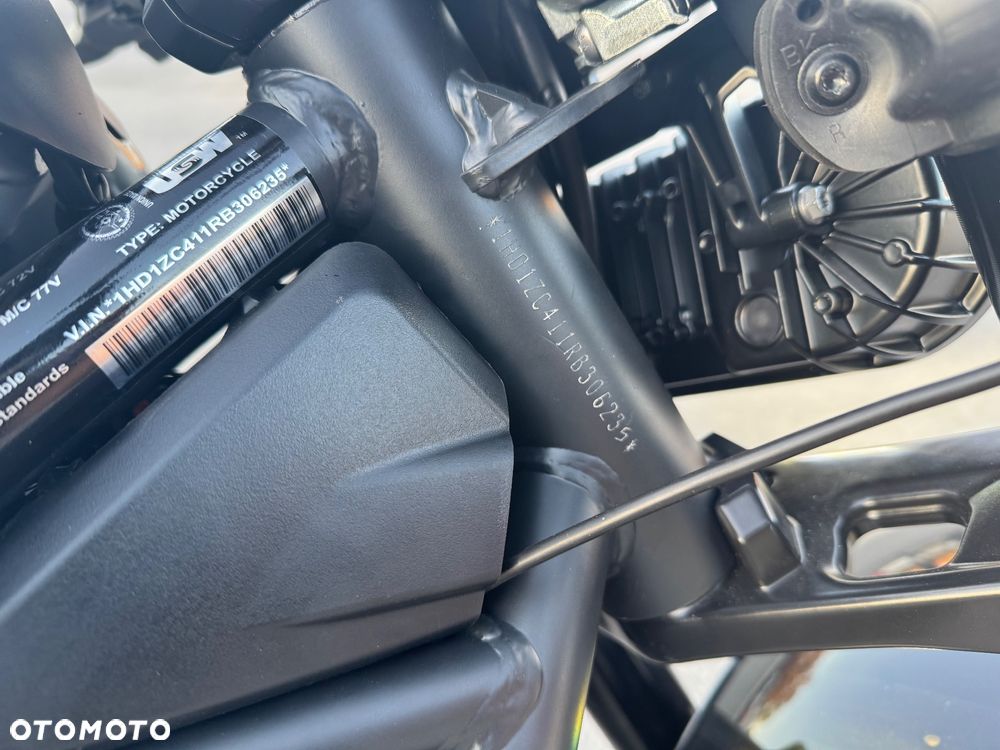 Harley-Davidson Sportster - 17