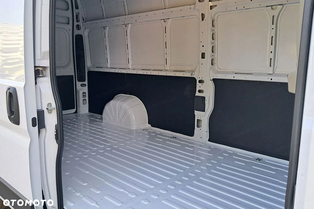 Opel Movano Heavy L4H3 2.2 140KM - 12