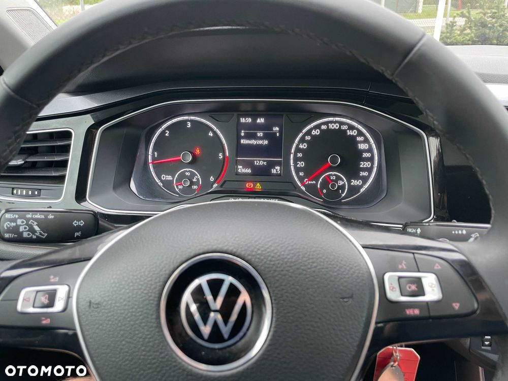 Volkswagen Polo - 5