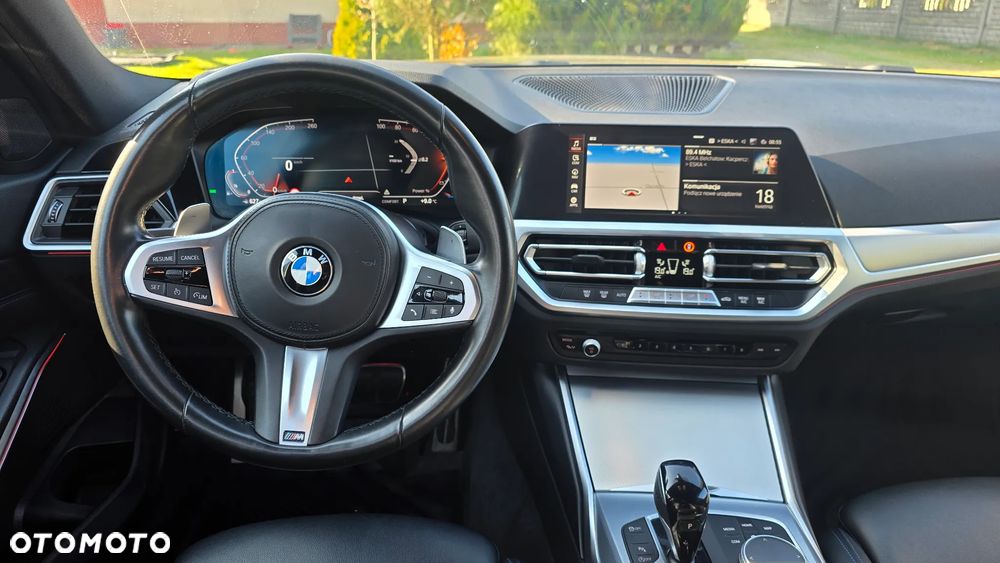 BMW Seria 3 330i - 7