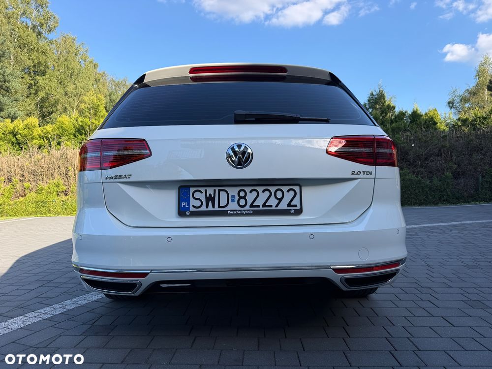 Volkswagen Passat - 8