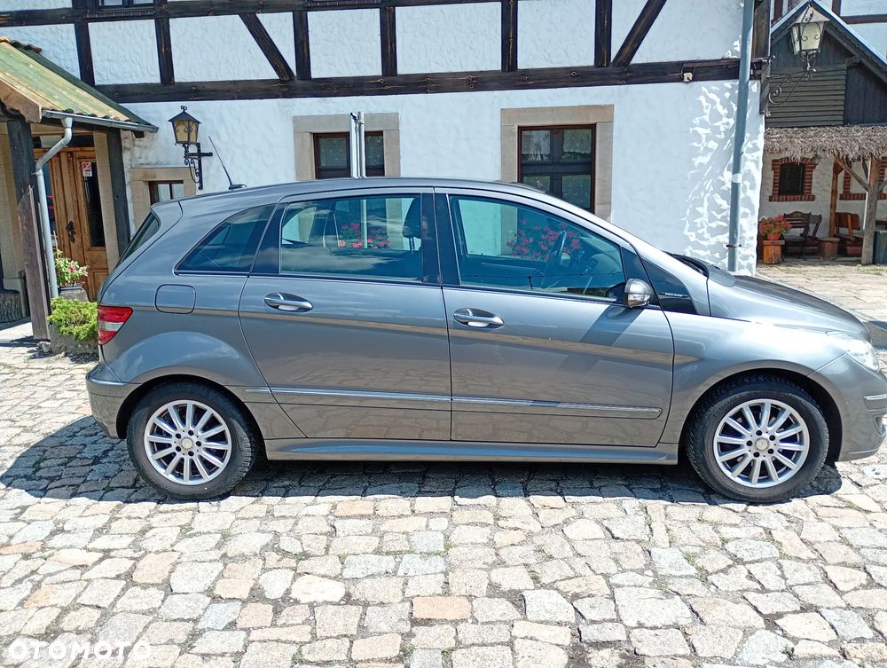 Mercedes-Benz Klasa B 150 Special Edition - 11