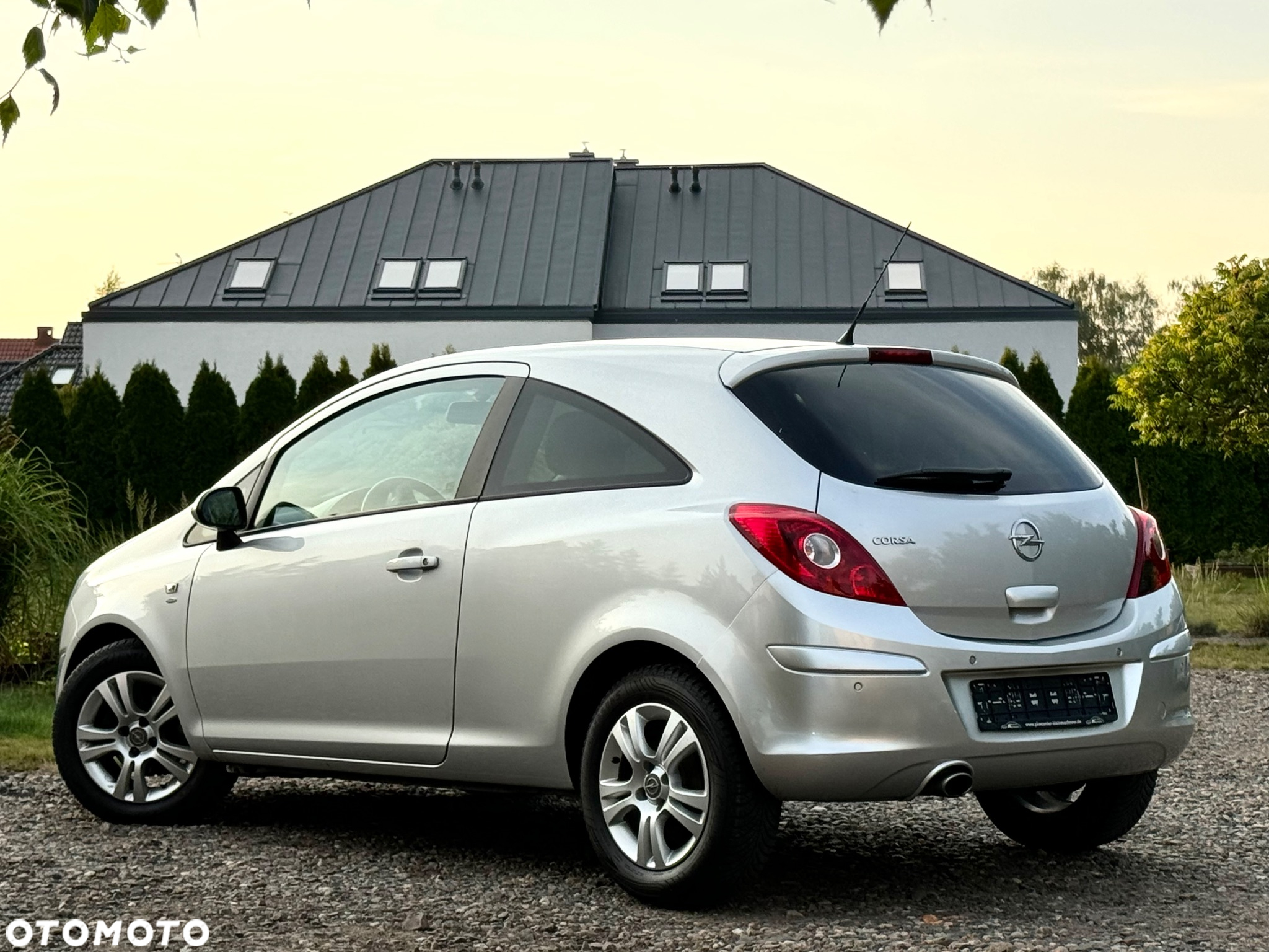Opel Corsa 1.4 16V Satellite - 8
