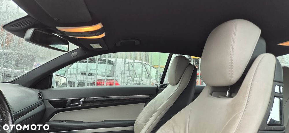 Mercedes-Benz Klasa E 250 CGI BlueEFFICIENCY Automatik Avantgarde - 13