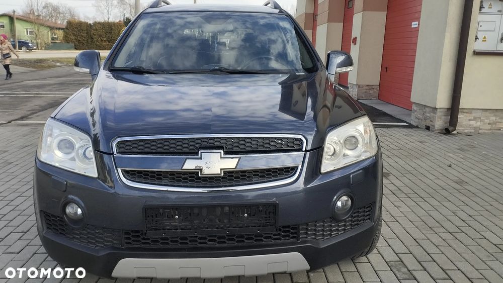 Chevrolet Captiva 2.0 4WD 7 Sitzer Automatik LT Exclusive - 2