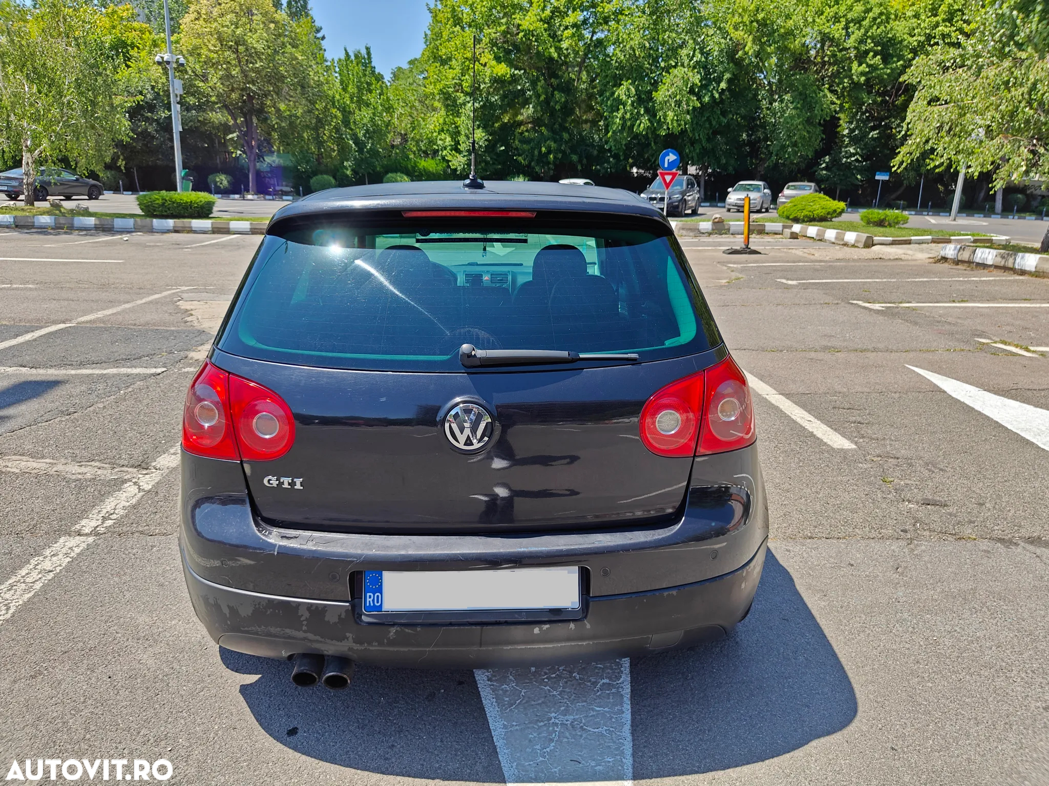 Volkswagen Golf 2.0FSI GTI DSG - 2