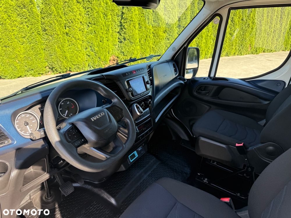 Iveco DAILY - 17