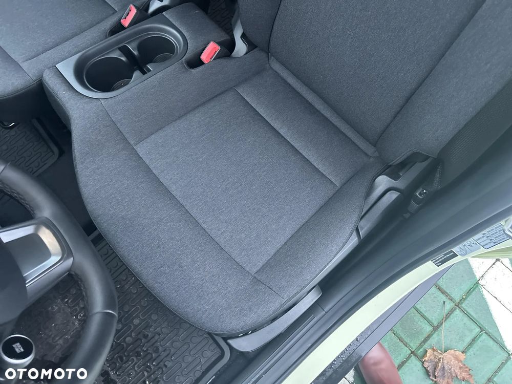 Hyundai Inster 49kWh Smart Limited - 12