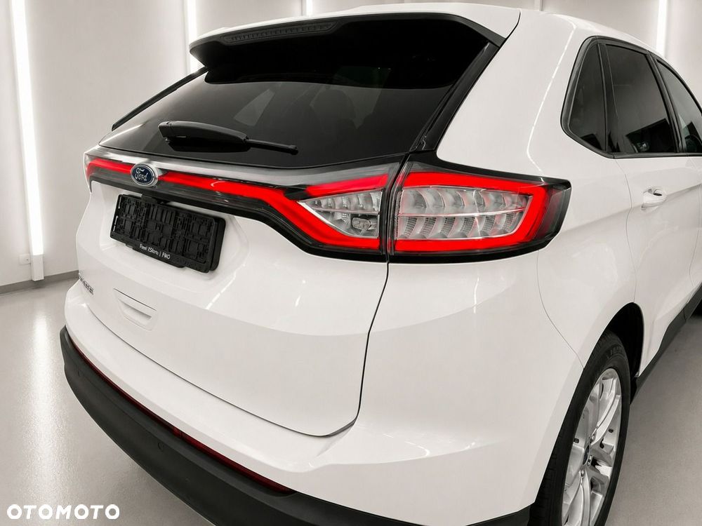 Ford Edge - 8