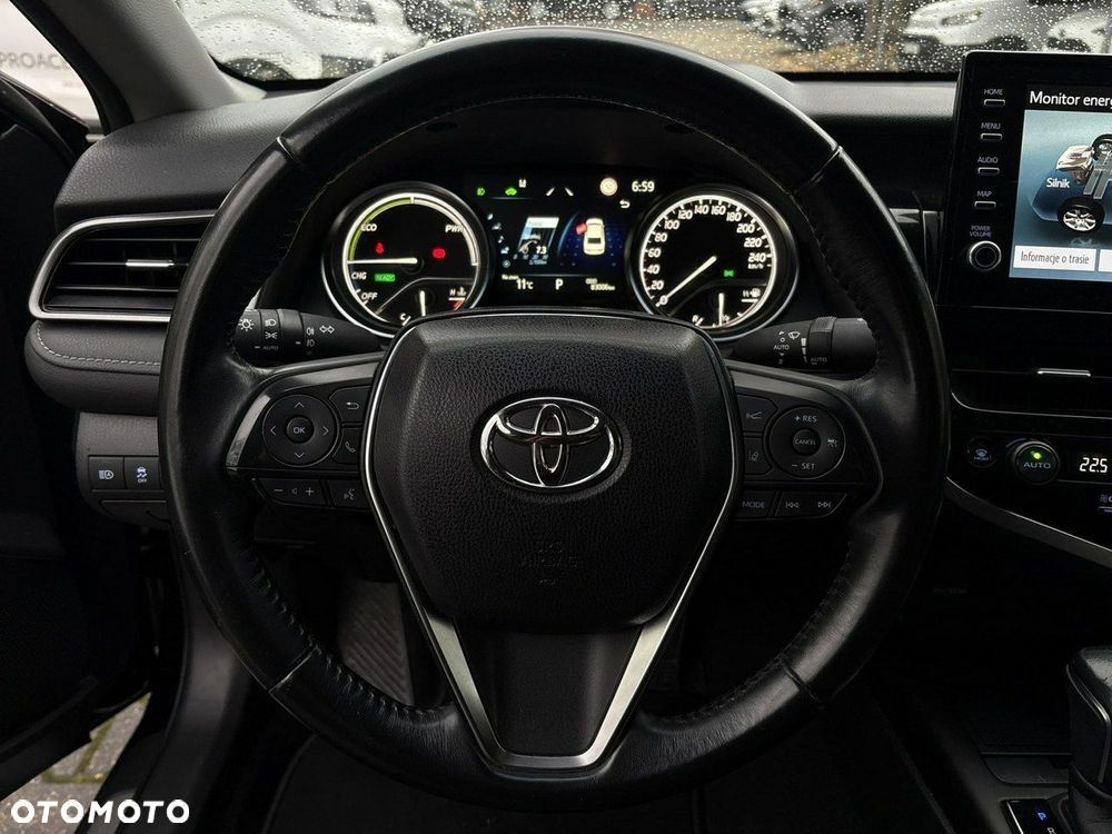 Toyota Camry 2.5 Hybrid Prestige CVT - 24