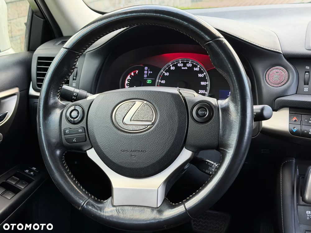 Lexus CT 200h Prestige - 14
