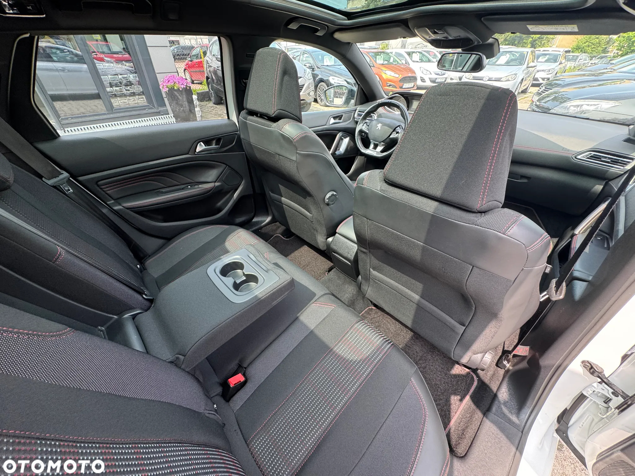 Peugeot 308 - 24