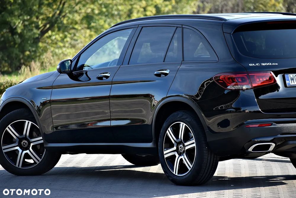 Mercedes-Benz GLC 300 de 4Matic 9G-TRONIC Exclusive - 25