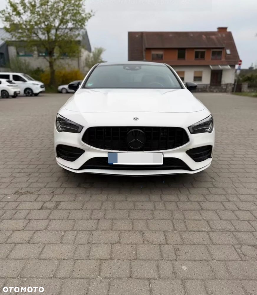 Mercedes-Benz CLA 250 7G-DCT AMG Line - 2
