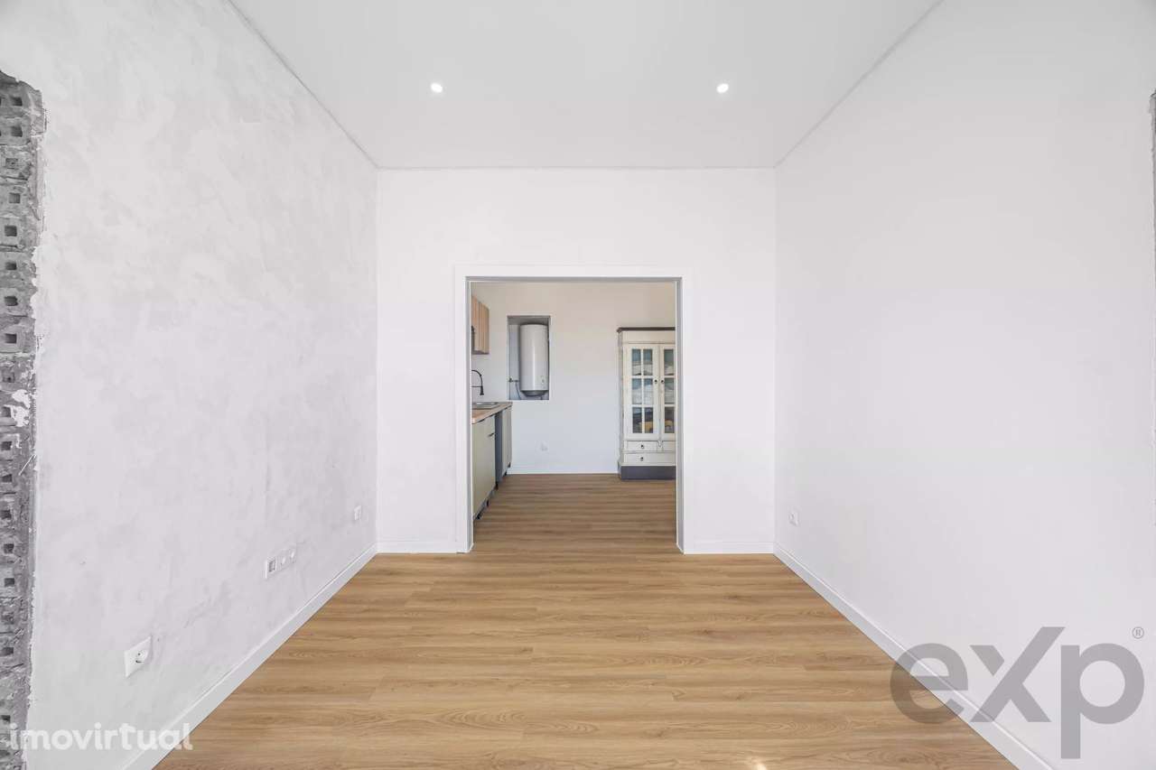 Apartamento T2 Remodelado - Grande imagem: 2/7