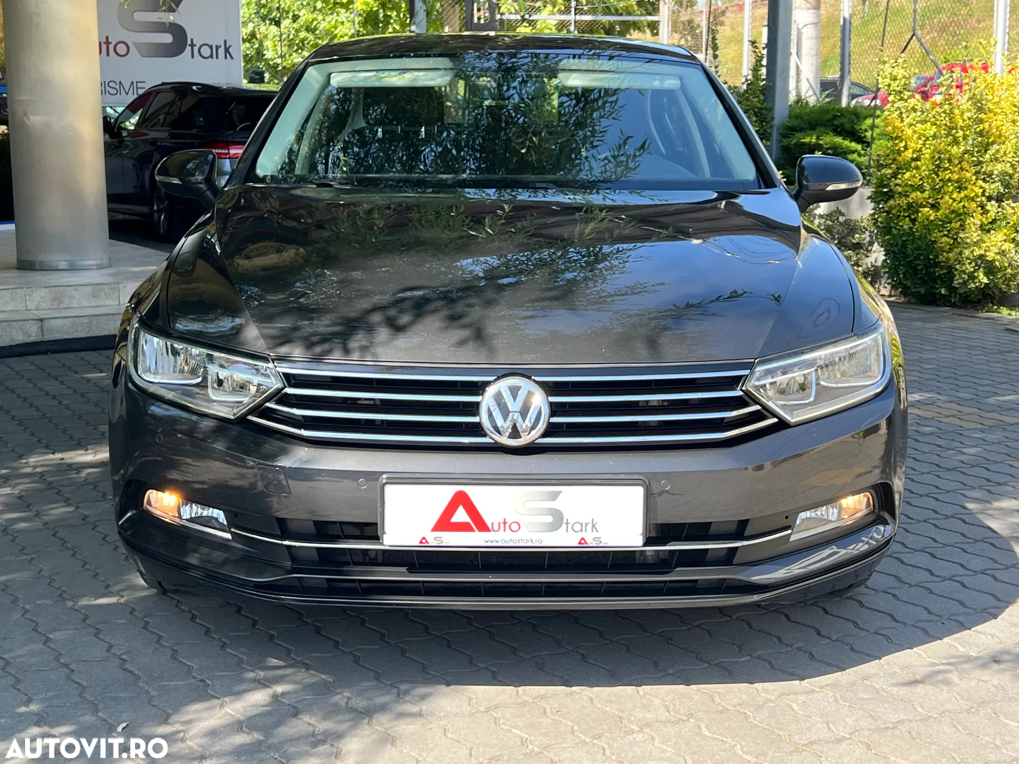 Volkswagen Passat 2.0 TDI (BlueMotion Technology) DSG Comfortline - 12