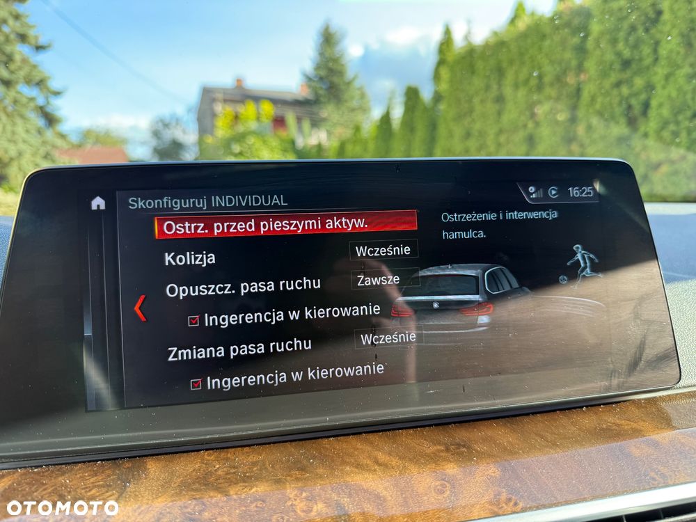 BMW Seria 5 520d Touring Sport Line - 37