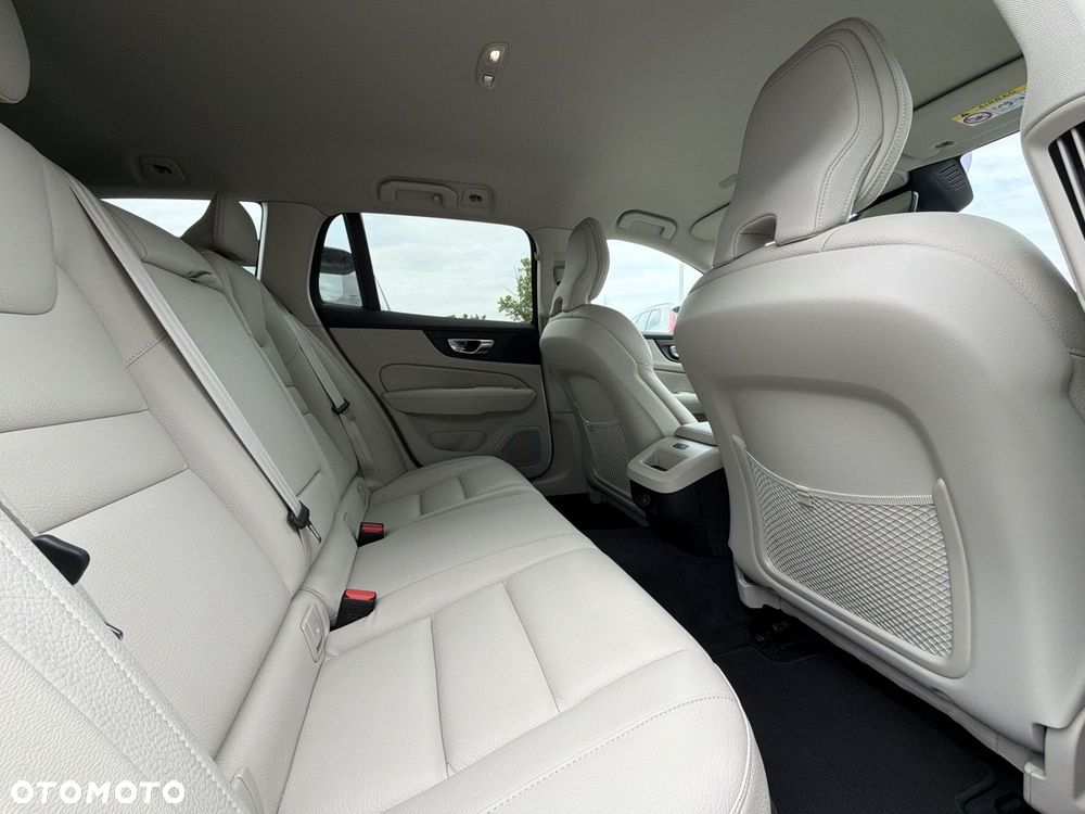 Volvo V60 - 14