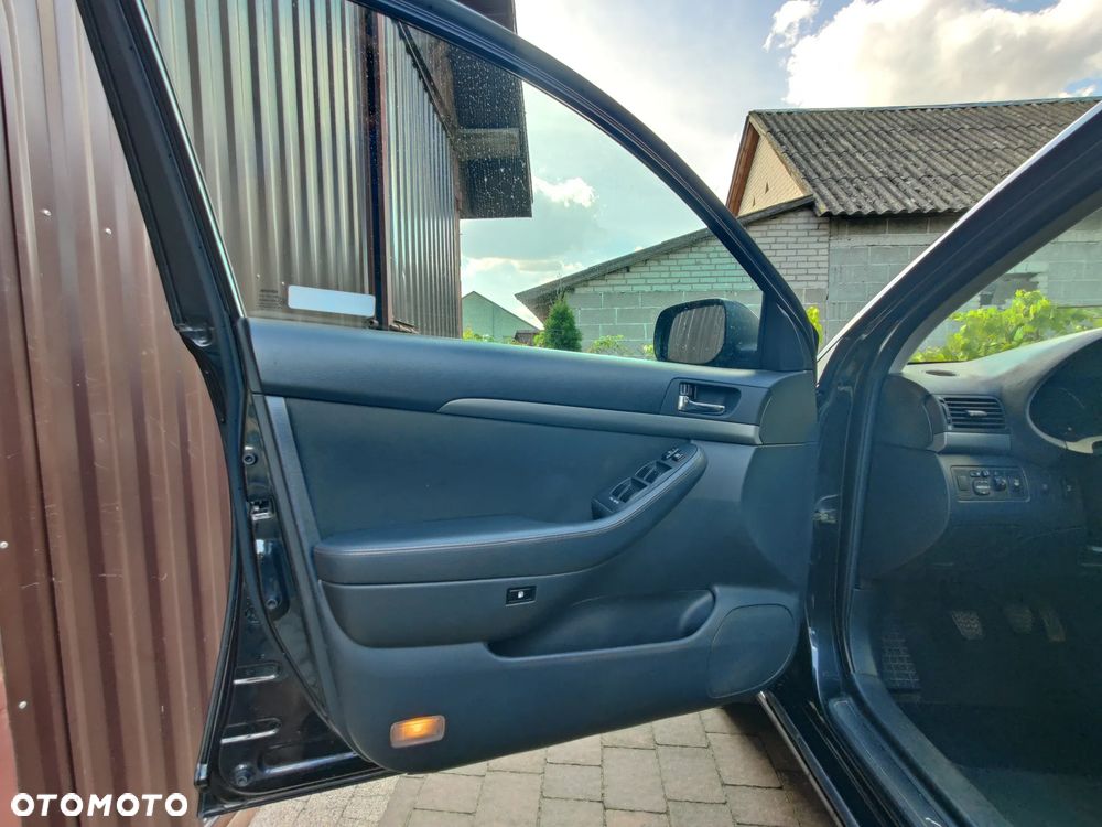 Toyota Avensis 2.0 D-4D Sol plus+NAVI - 31