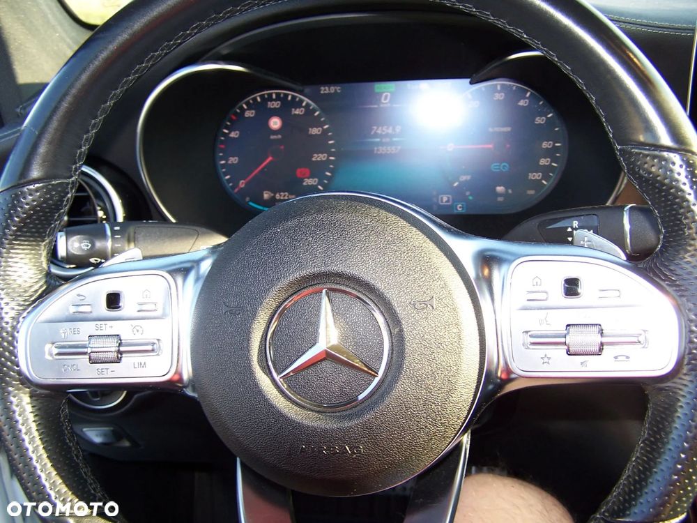 Mercedes-Benz GLC 220 d 4Matic 9G-TRONIC AMG Line - 10