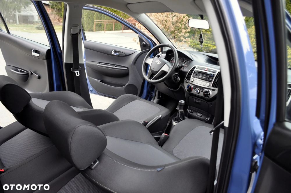 Hyundai i20 - 25