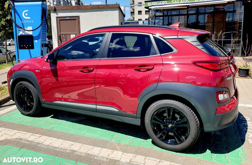 Hyundai KONA Premium - 13