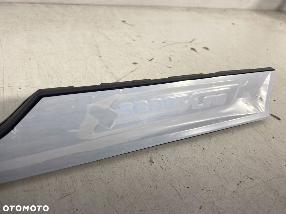 listwa błotnika lewy przód skoda enyaq iv eu - 2