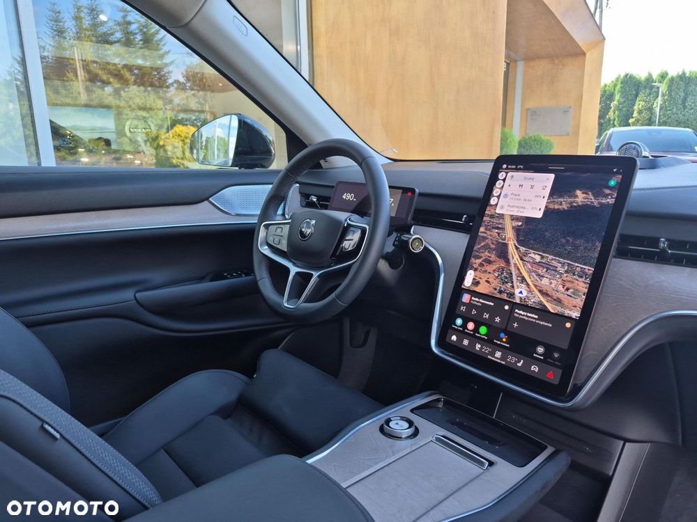 Volvo EX90 - 11