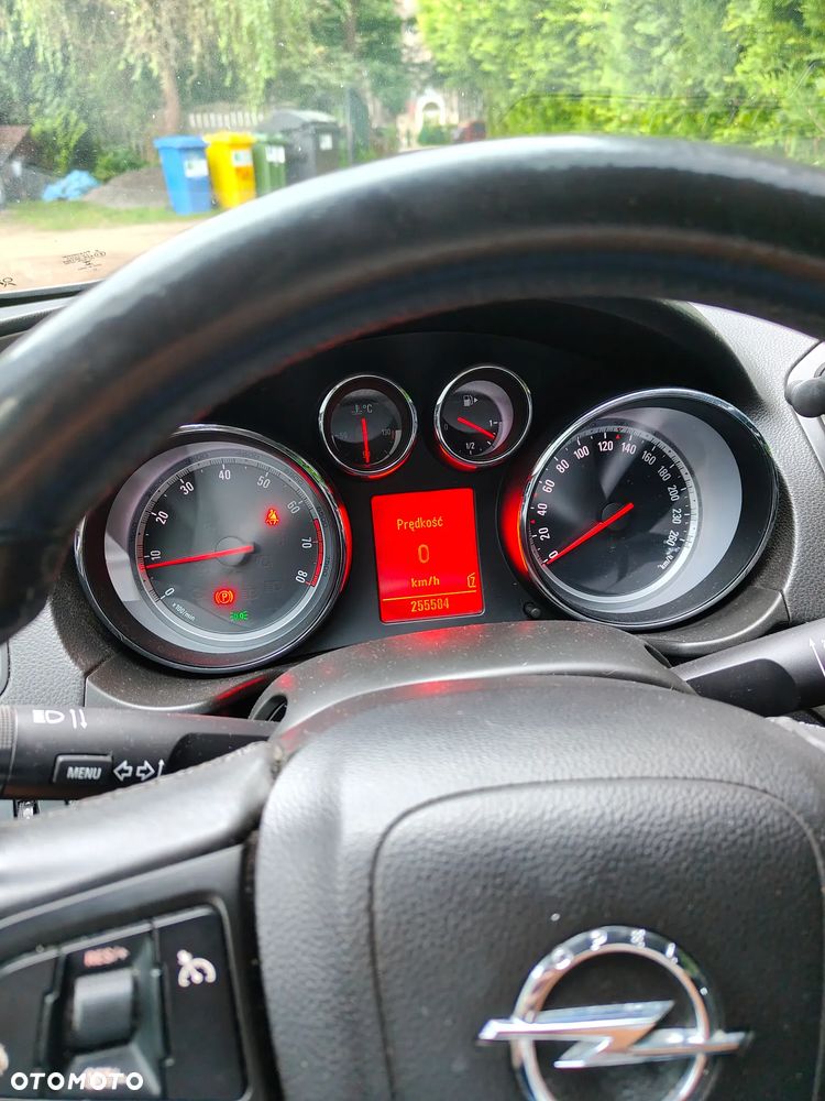 Opel Insignia 1.8 - 4