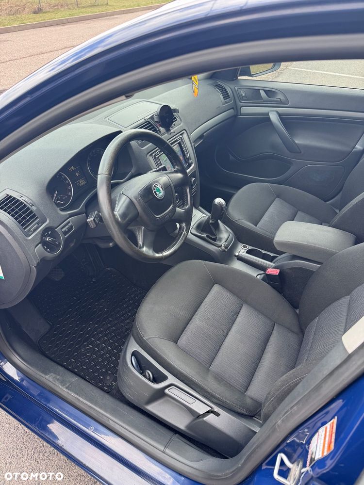 Skoda Octavia 1.6 TDI Active - 9