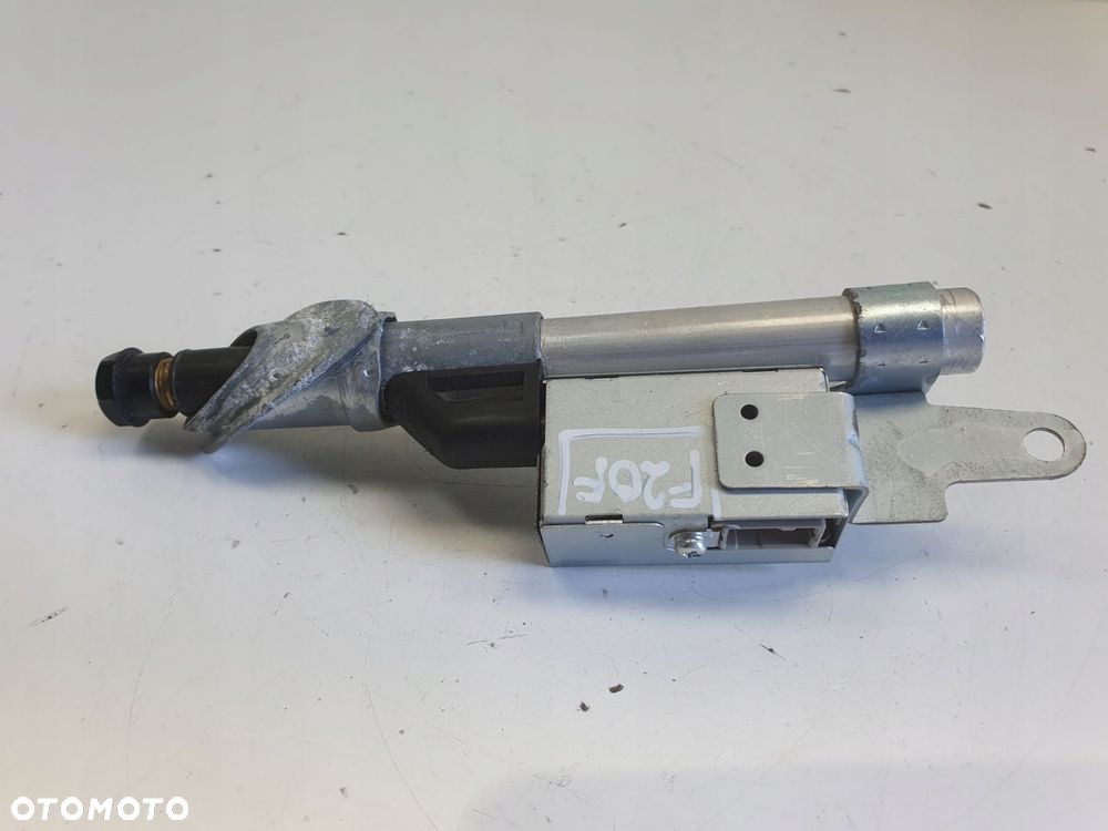 Volvo VOLVO C70 II Cabrio WZMACNIACZ ANTENY antena 30775655 - 7