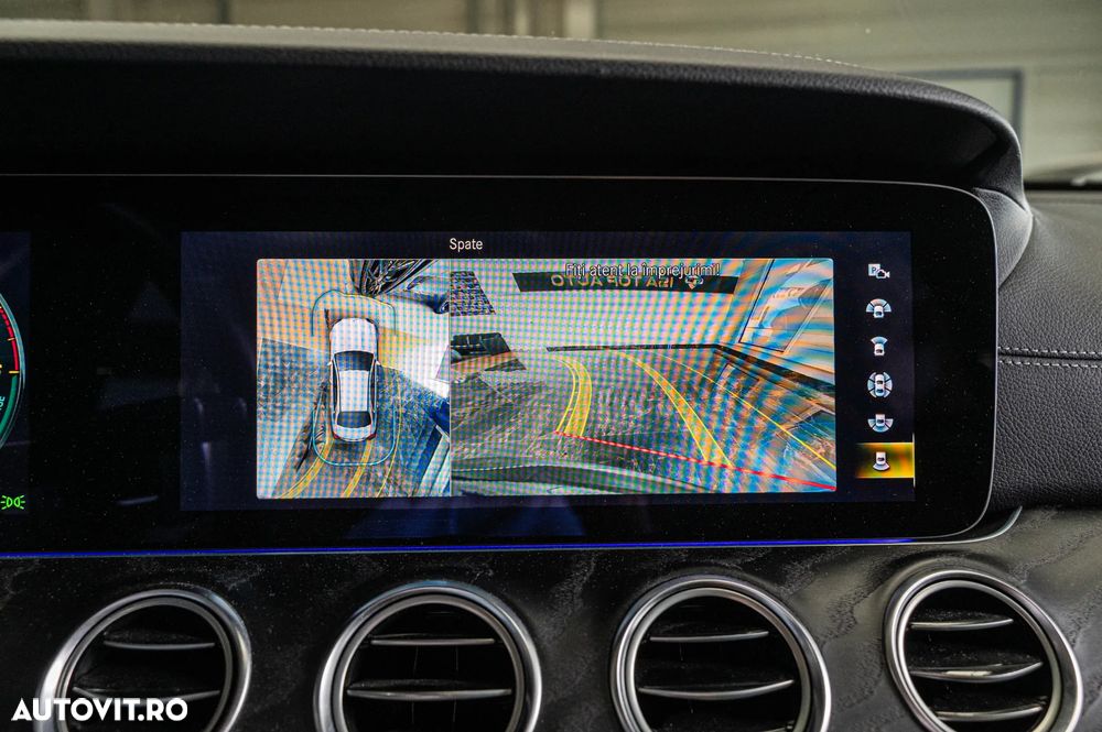 Mercedes-Benz E 300 de 4Matic 9G-TRONIC AMG Line - 16