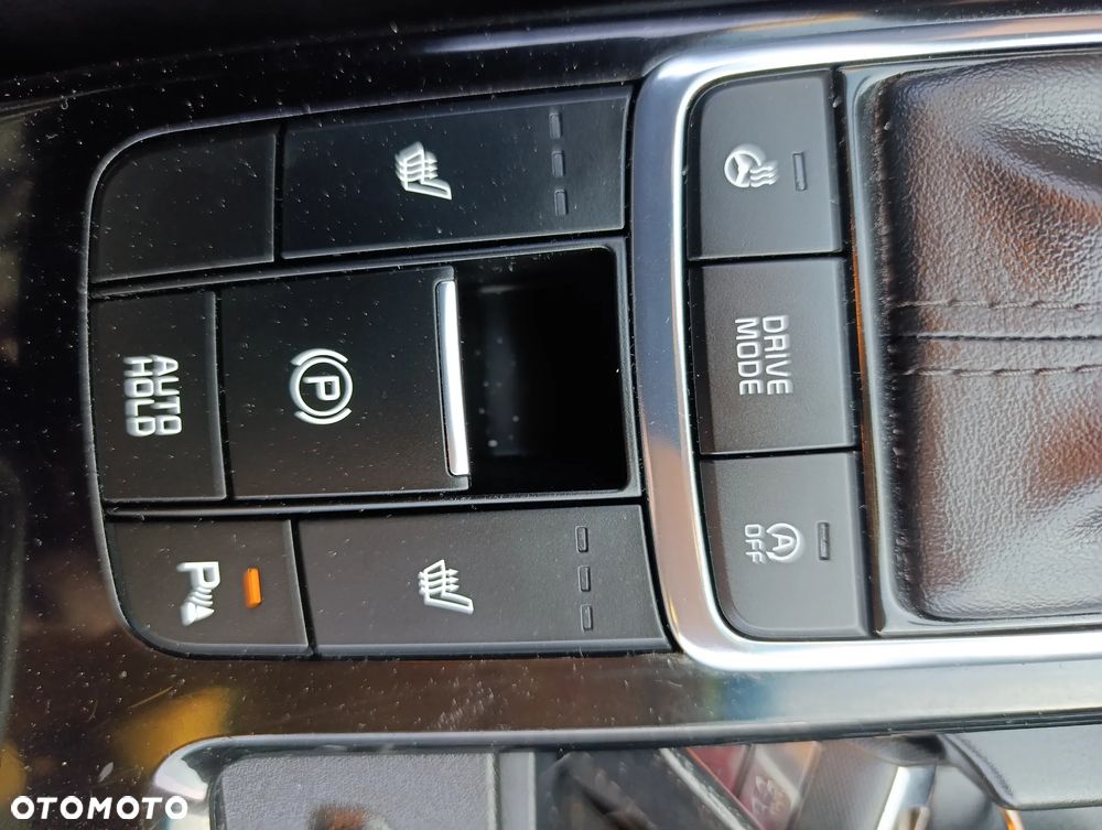 Kia Optima Sportagon 1.7 CRDI DCT Business Supreme - 36