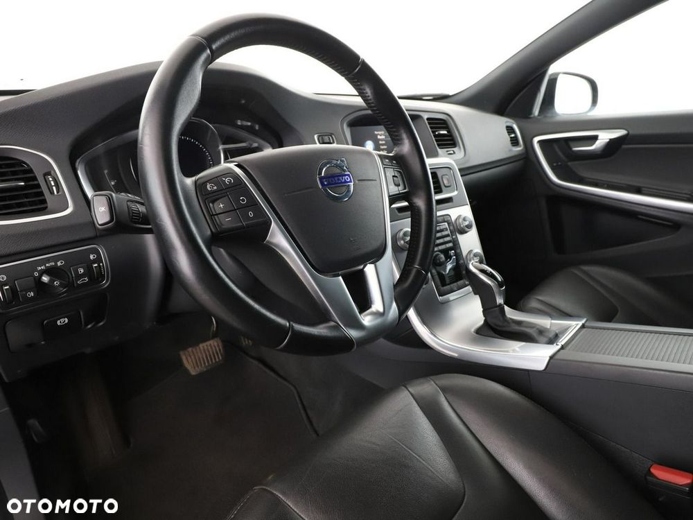 Volvo V60 Cross Country D3 Geartronic Pro - 15