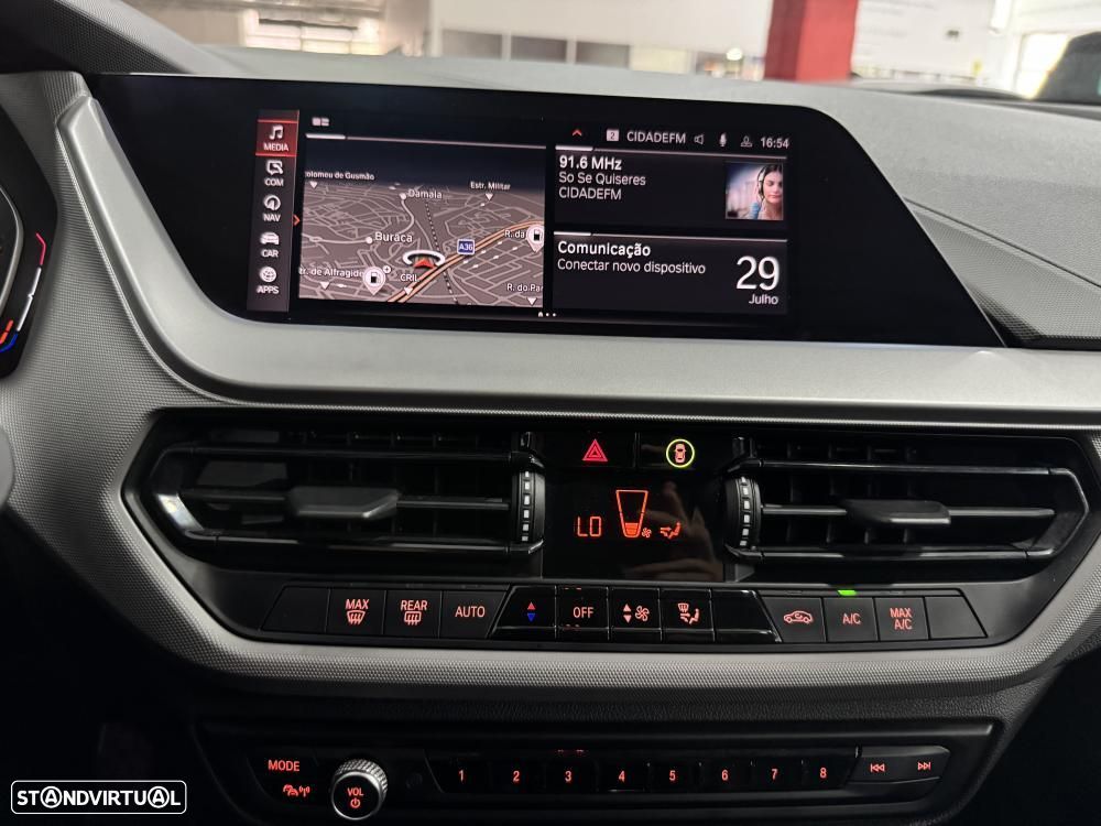 BMW 116 d Sport Line - 30