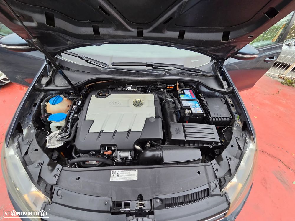VW Golf 2.0 TDi Confortline - 21