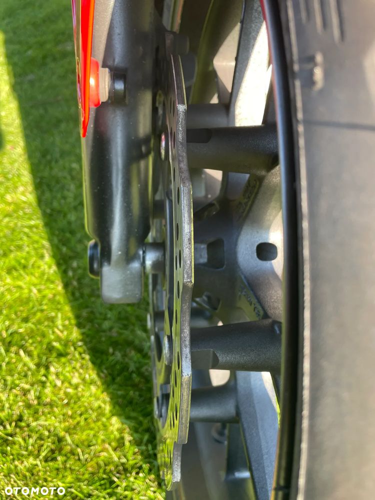 Honda CBR - 12