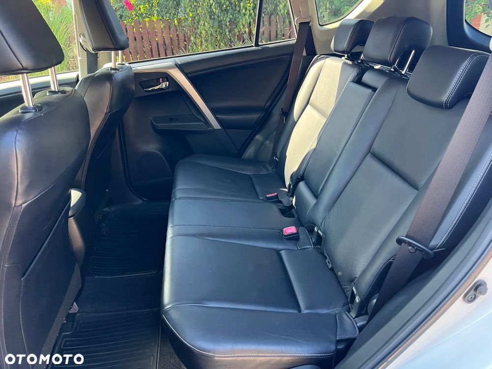 Toyota RAV4 2.0 Prestige MS EU6 - 7