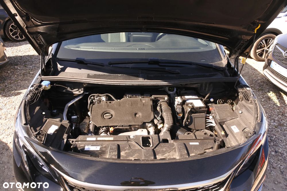 Peugeot 3008 1.5 BlueHDi GT Pack S&S EAT8 - 38