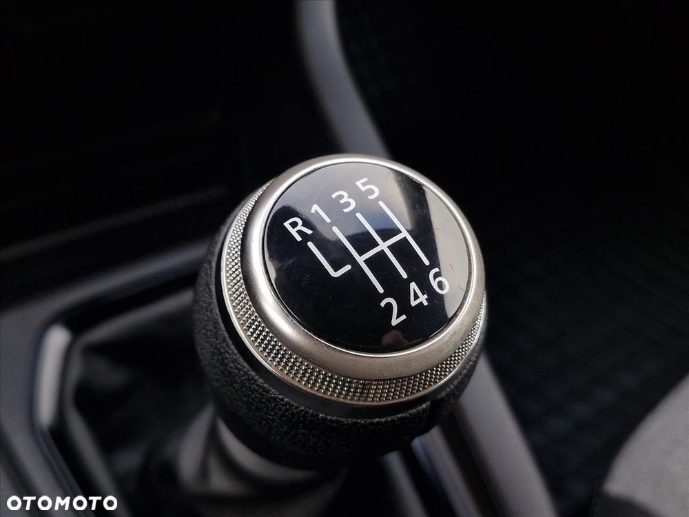 Renault Clio - 17