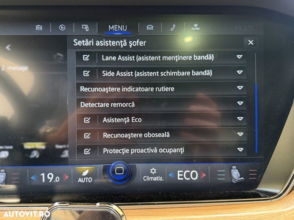 Volkswagen Touareg - 23